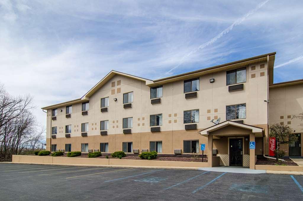 Motel 6-Montoursville, Pa - Уилямспорт Екстериор снимка