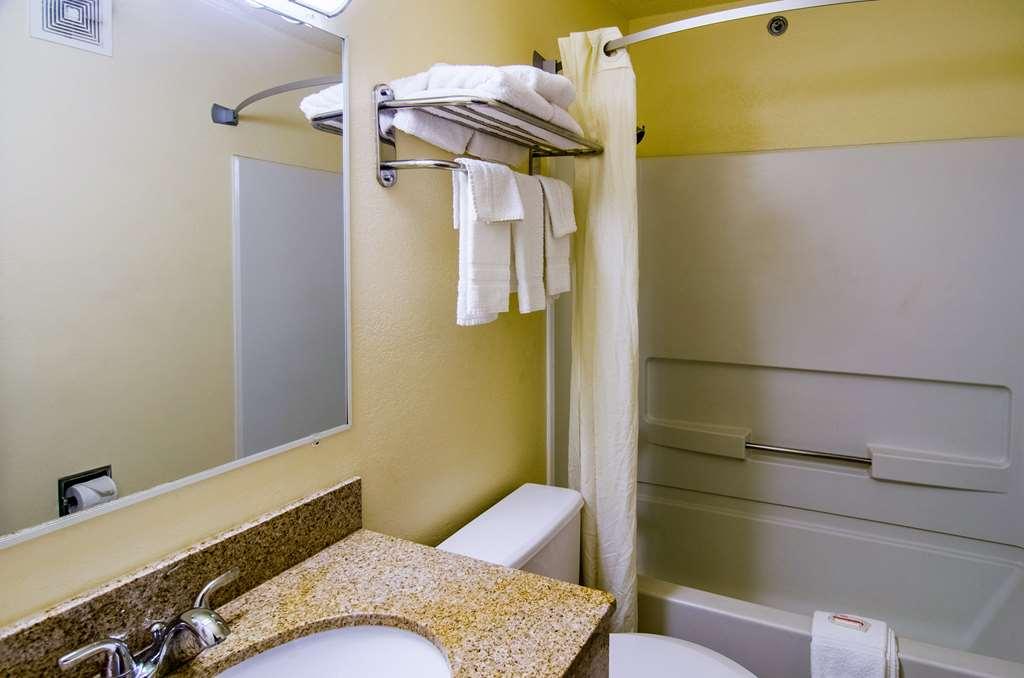 Motel 6-Montoursville, Pa - Уилямспорт Стая снимка
