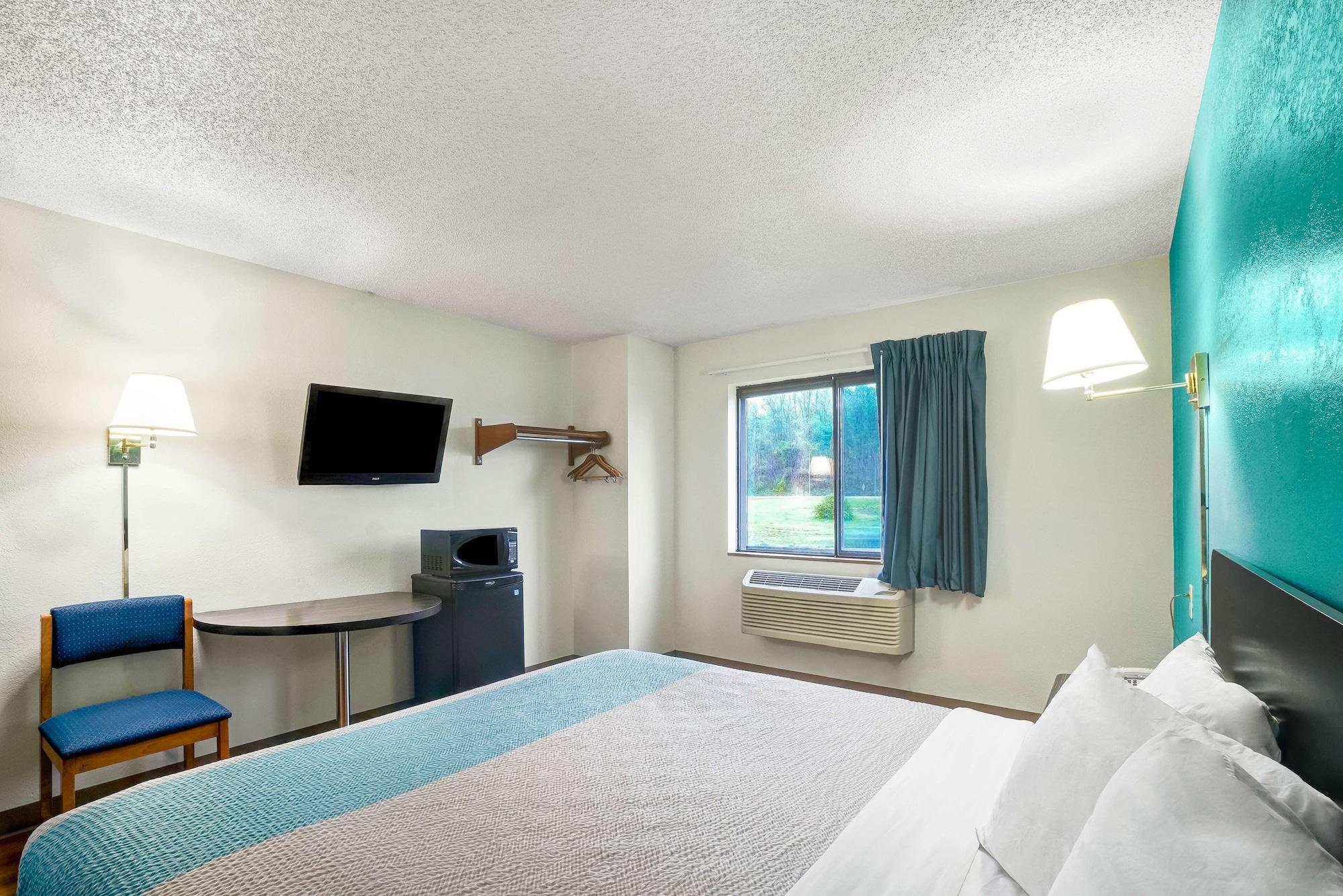Motel 6-Montoursville, Pa - Уилямспорт Екстериор снимка
